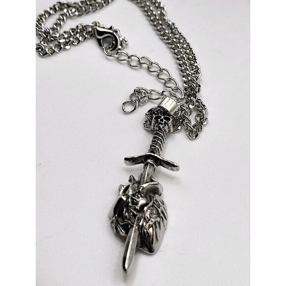 New Without Tags Heart Stabbed By Sword Nacklace 17in chain 2 in pendant - Picture 12 of 12